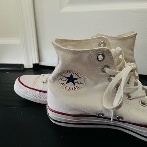 Converse high top Chuck Taylor’s